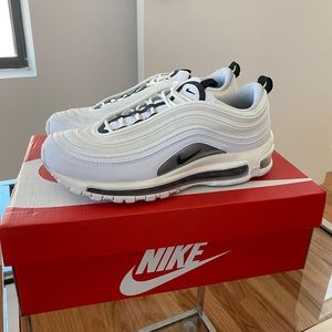 Women’s Nike Air Max 97